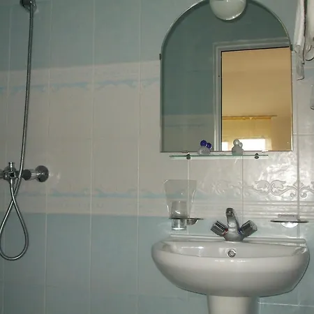 Poseidon Family Hotell 3*